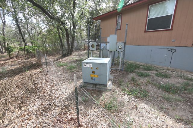 76 & 76 B POST OAK RD, La Vernia, TX 78121