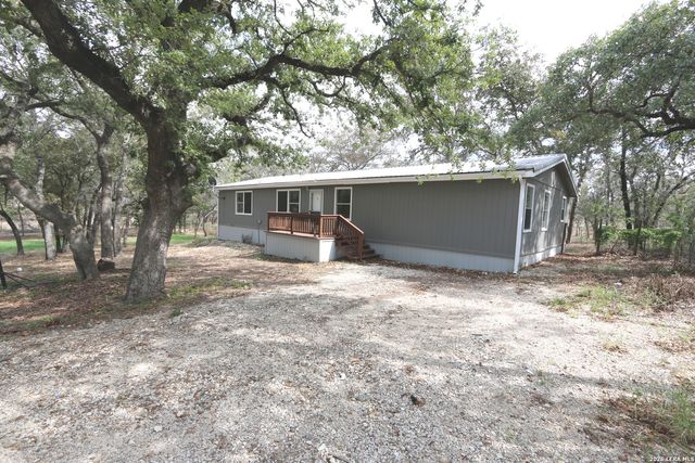 76 & 76 B POST OAK RD, La Vernia, TX 78121
