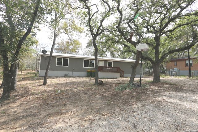 76 & 76 B POST OAK RD, La Vernia, TX 78121