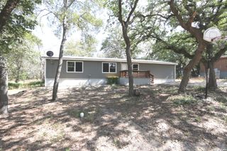 76 & 76 B POST OAK RD, La Vernia, TX 78121