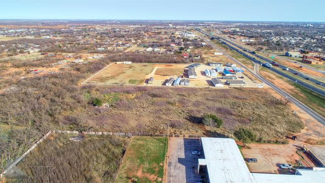 2166 W Overland Trail, Abilene, TX 79603