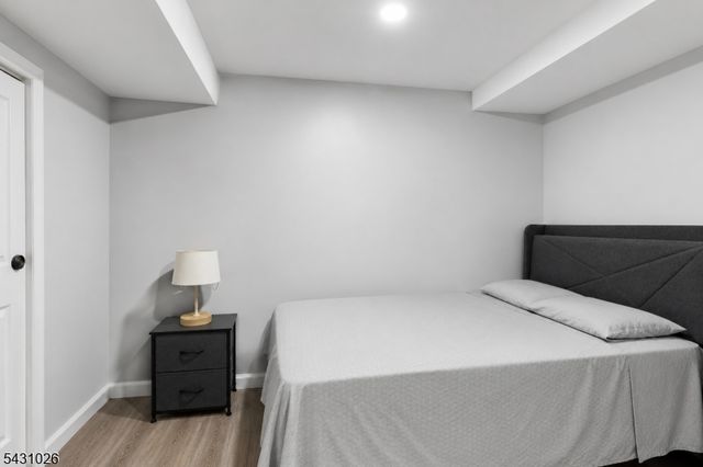 293 Clifton Ave, Newark City, NJ 07104