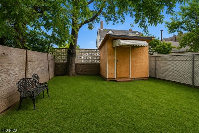 293 Clifton Ave, Newark City, NJ 07104
