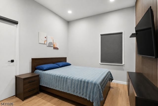 293 Clifton Ave, Newark City, NJ 07104