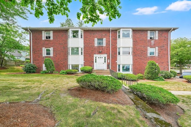 82 Neponset St B, Canton, MA 02021