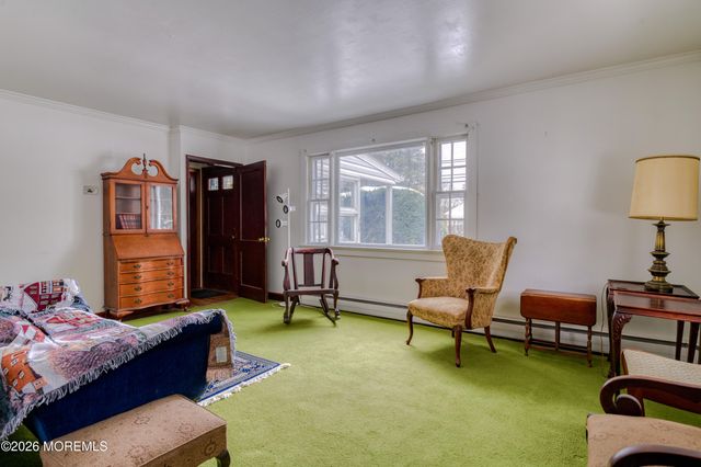 432 W Park Avenue, Oakhurst, NJ 07755