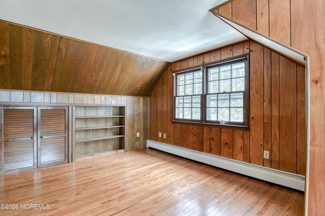 432 W Park Avenue, Oakhurst, NJ 07755