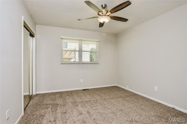 104 Lake Point Drive, St Peters, MO 63376
