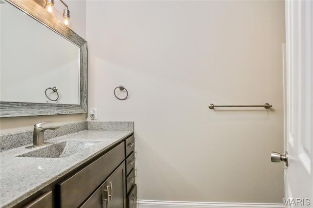 104 Lake Point Drive, St Peters, MO 63376