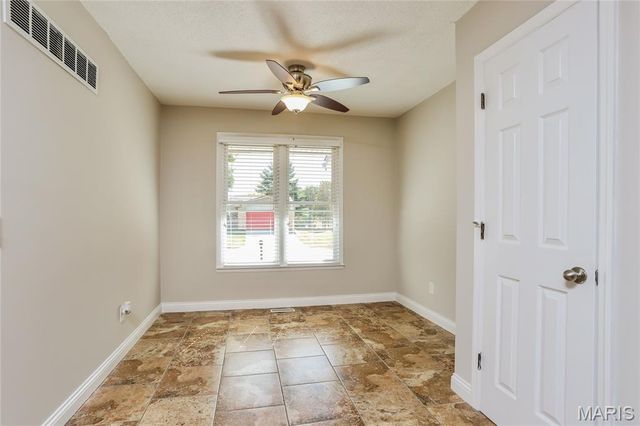 104 Lake Point Drive, St Peters, MO 63376