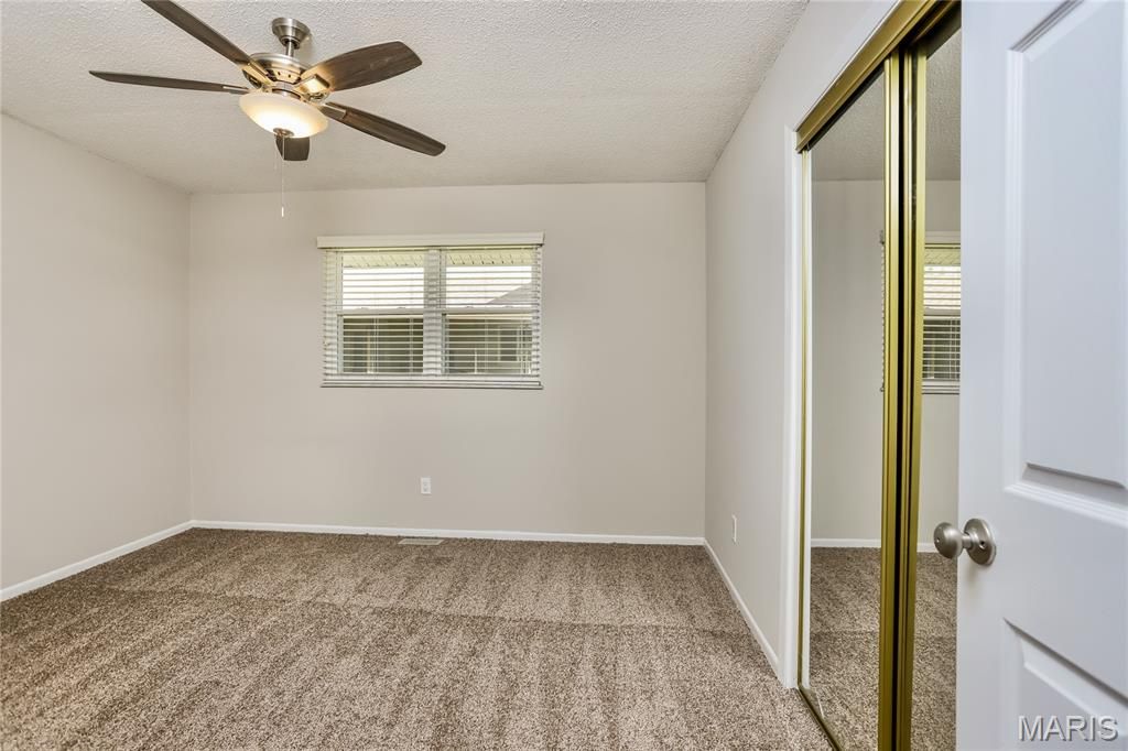 Image 12 of property listing at 104 Lake Point Drive, St Peters, MO 63376