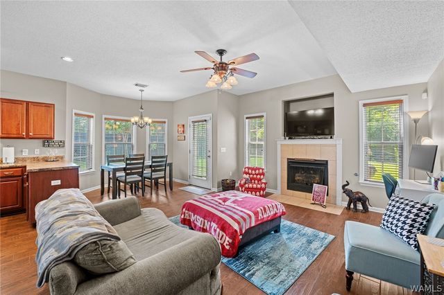1813 Saint Charles, Tuscaloosa, AL 35404