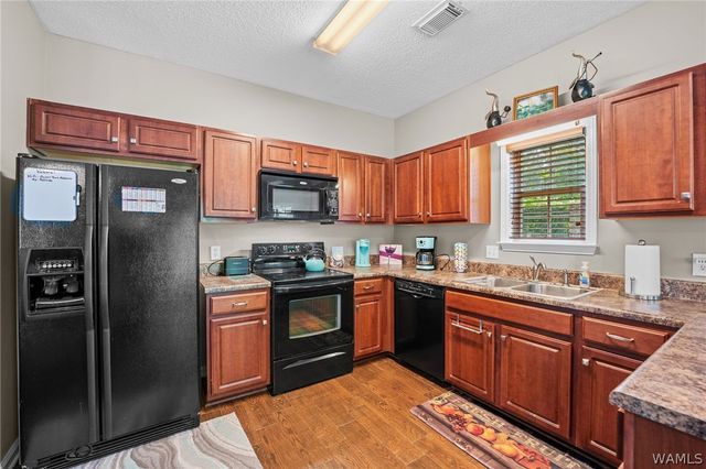 1813 Saint Charles, Tuscaloosa, AL 35404
