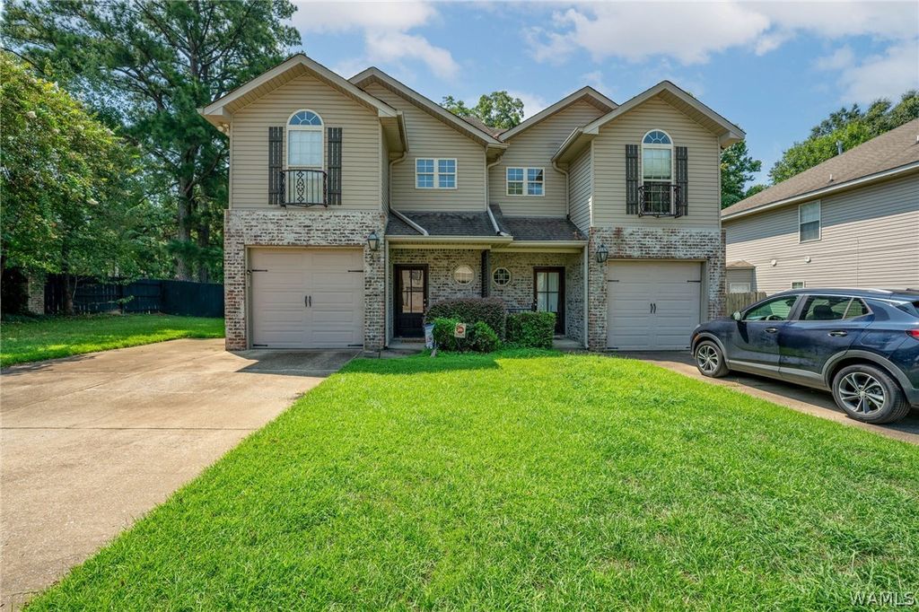 1813 Saint Charles, Tuscaloosa, AL 35404
