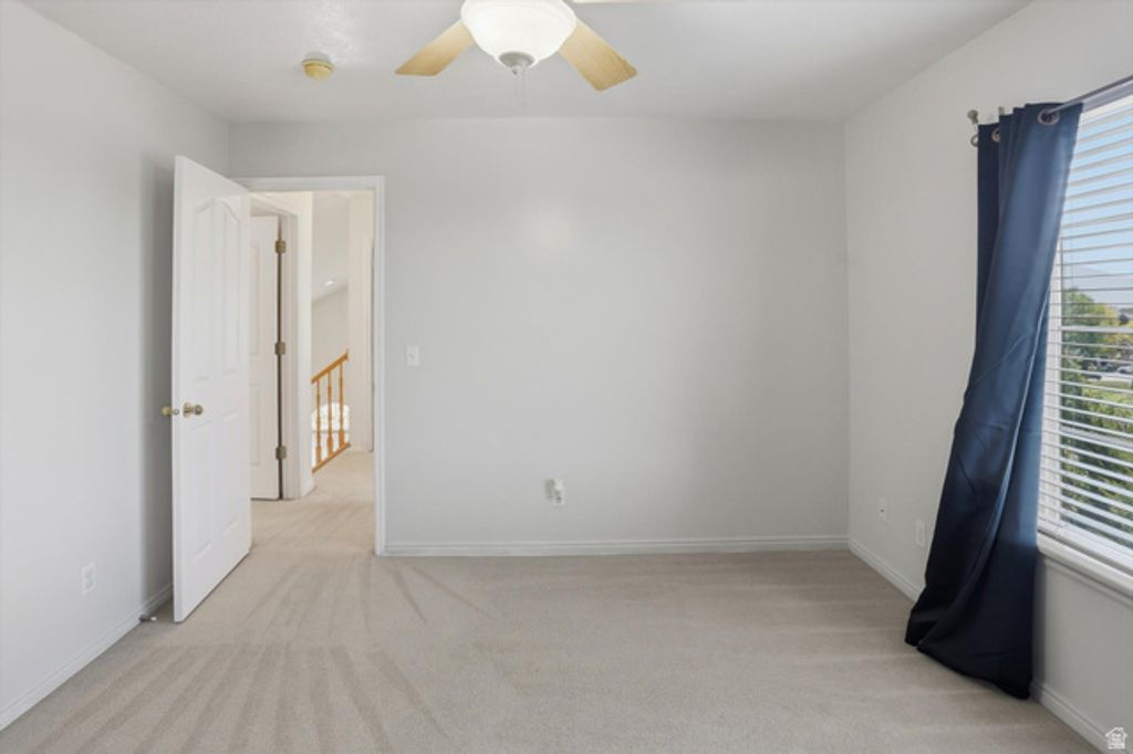 Image 18 of property listing at 1990 S 424 E, Orem, UT 84058