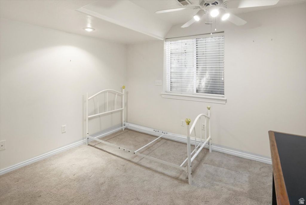 Image 27 of property listing at 1990 S 424 E, Orem, UT 84058