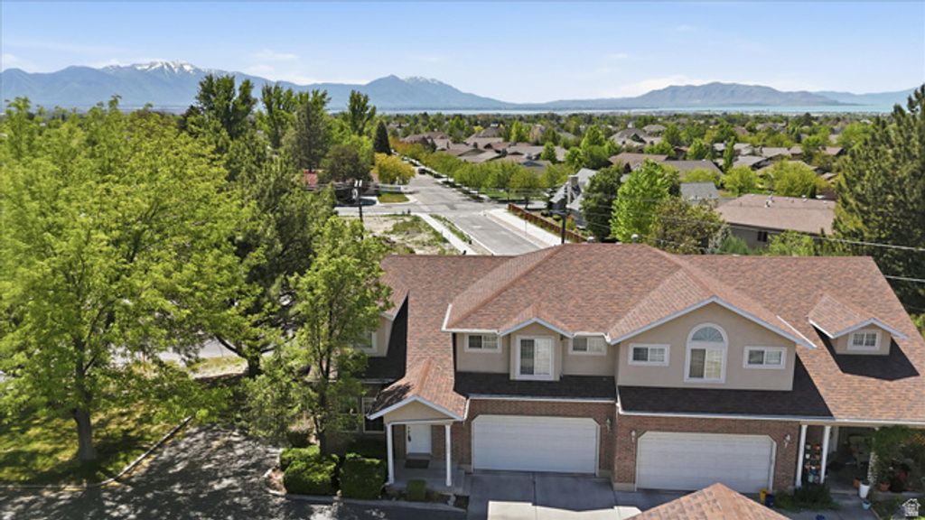 Image 39 of property listing at 1990 S 424 E, Orem, UT 84058