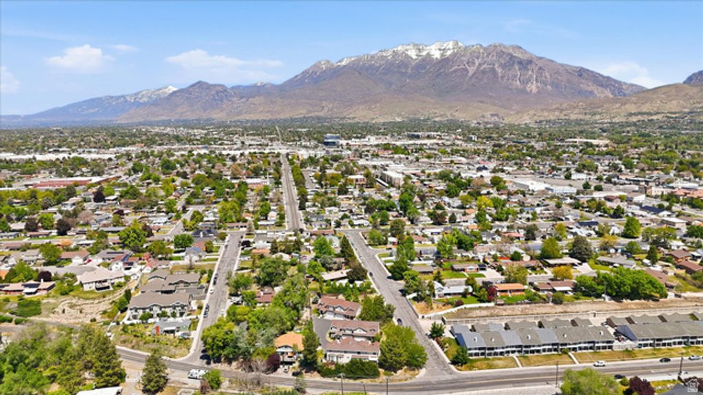 Image 45 of property listing at 1990 S 424 E, Orem, UT 84058