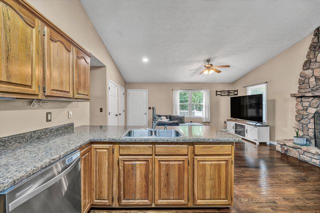 190 Brookrun DR, Callaway, VA 24067