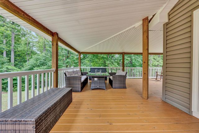 190 Brookrun DR, Callaway, VA 24067