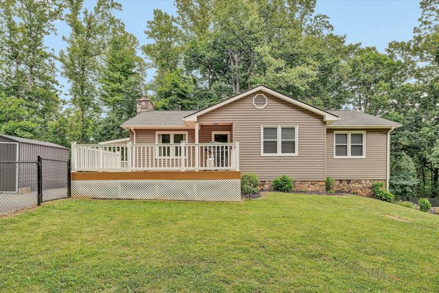 190 Brookrun DR, Callaway, VA 24067