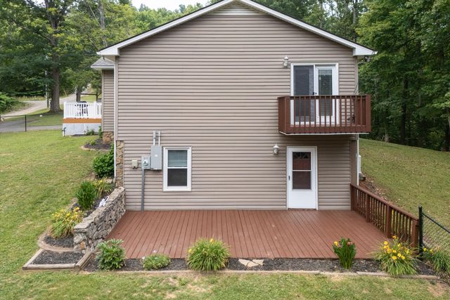190 Brookrun DR, Callaway, VA 24067