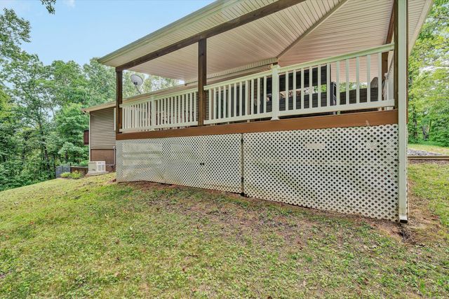 190 Brookrun DR, Callaway, VA 24067