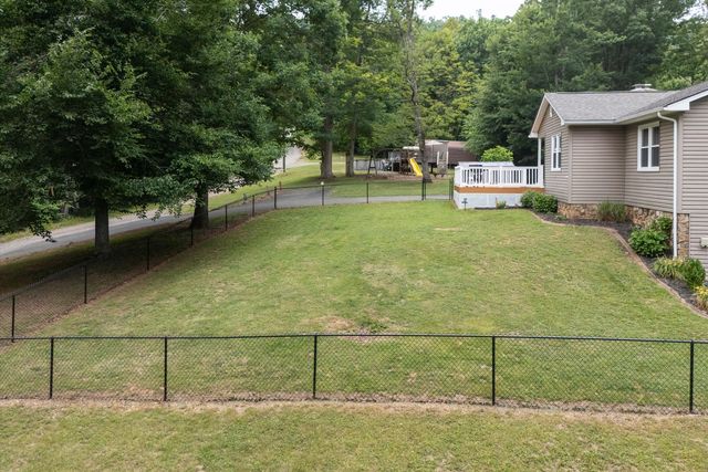 190 Brookrun DR, Callaway, VA 24067