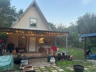 1015 Comanche Cove Drive, Granbury, TX 76048