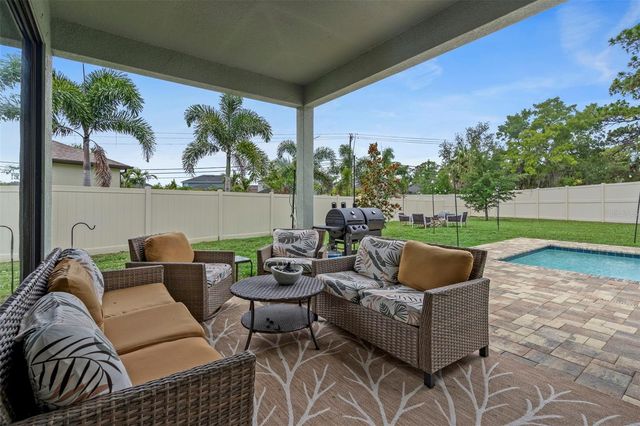 1569 N RIVER CIRCLE, Tarpon Springs, FL 34689
