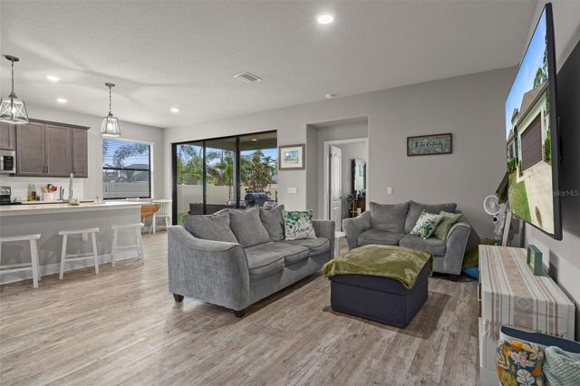 1569 N RIVER CIRCLE, Tarpon Springs, FL 34689