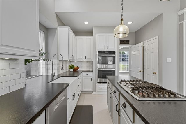 4027 Ridgepoint Drive, Pearland, TX 77584