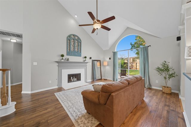 4027 Ridgepoint Drive, Pearland, TX 77584