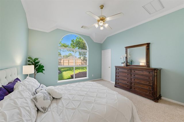 4027 Ridgepoint Drive, Pearland, TX 77584