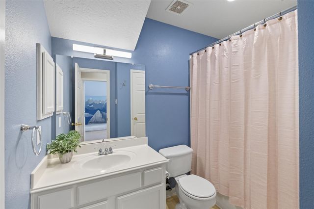 4027 Ridgepoint Drive, Pearland, TX 77584