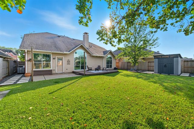 4027 Ridgepoint Drive, Pearland, TX 77584