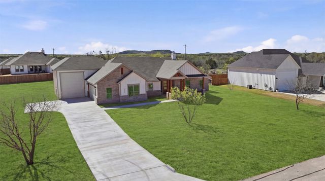 1221 Green Elm Road, Graford, TX 76449