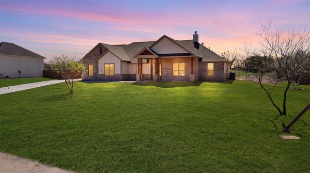 1221 Green Elm Road, Graford, TX 76449