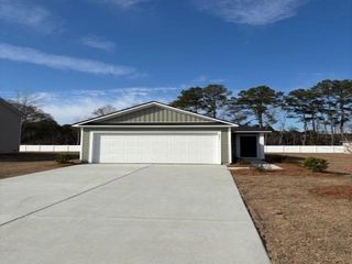 231 Birchwood Dr., Longs, SC 29568