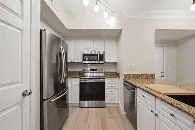 239 LONGVIEW AVENUE 207, Celebration, FL 34747