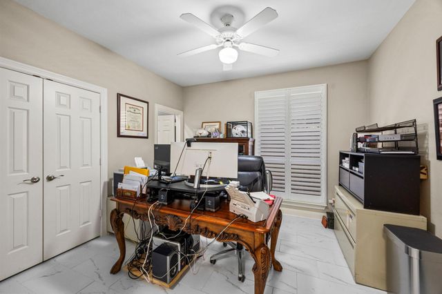 11413 Gallant Ridge Lane, Houston, TX 77082