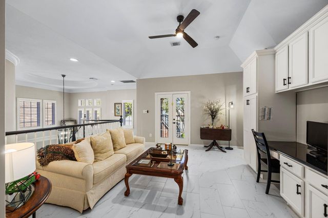 11413 Gallant Ridge Lane, Houston, TX 77082