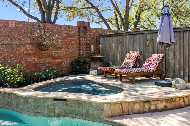 11413 Gallant Ridge Lane, Houston, TX 77082