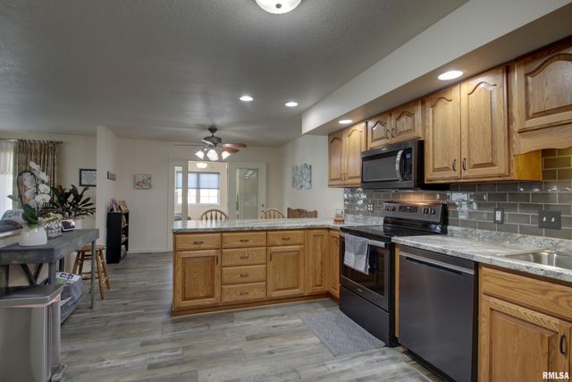 4801 CHESTNUT Street, Quincy, IL 62305