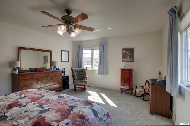 4801 CHESTNUT Street, Quincy, IL 62305