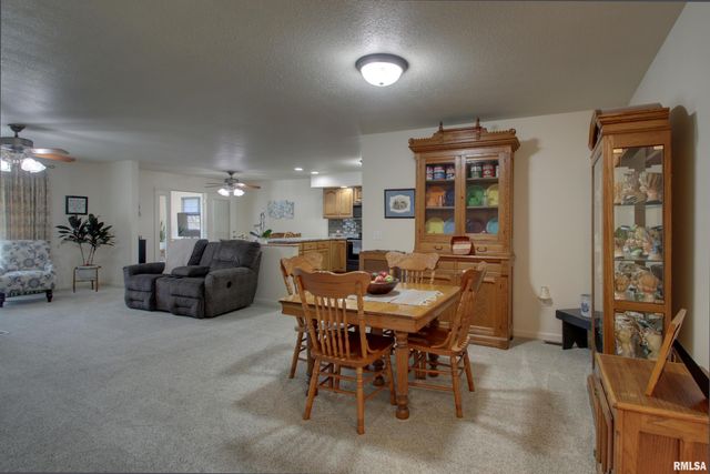 4801 CHESTNUT Street, Quincy, IL 62305