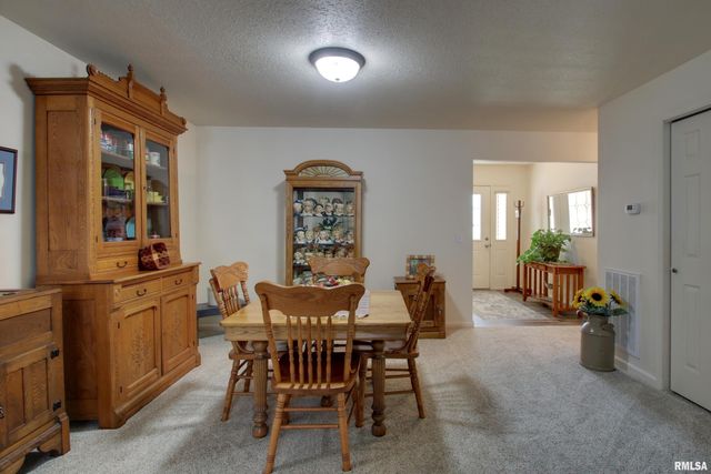 4801 CHESTNUT Street, Quincy, IL 62305