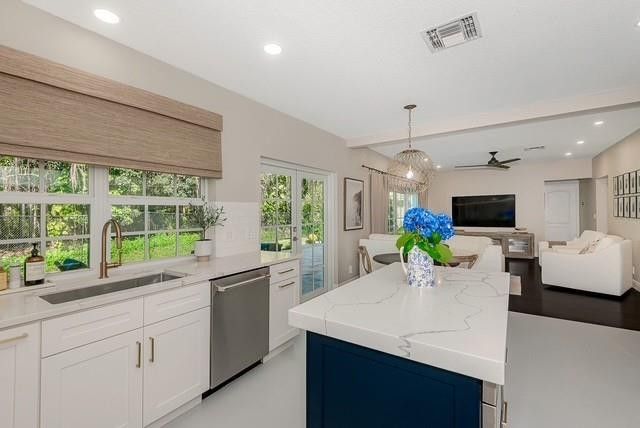 3748 Cypress Fern Way, Coral Springs, FL 33065