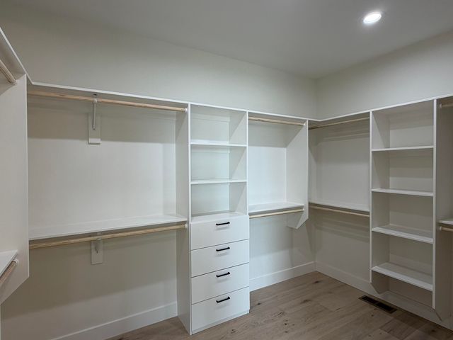 6027 S Holland Avenue, Springfield, MO 65810