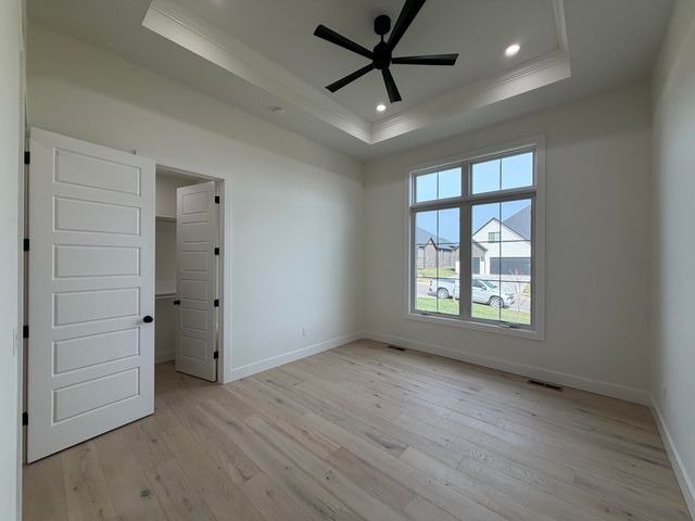 6027 S Holland Avenue, Springfield, MO 65810
